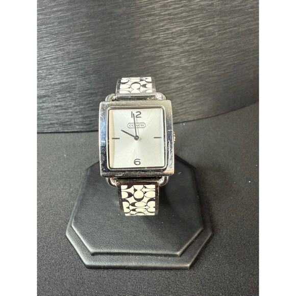 Vintage Coach Logo Silver/White Bracelet Watch-Ca.68.7.14068 7/2003 - Picture 1 of 7